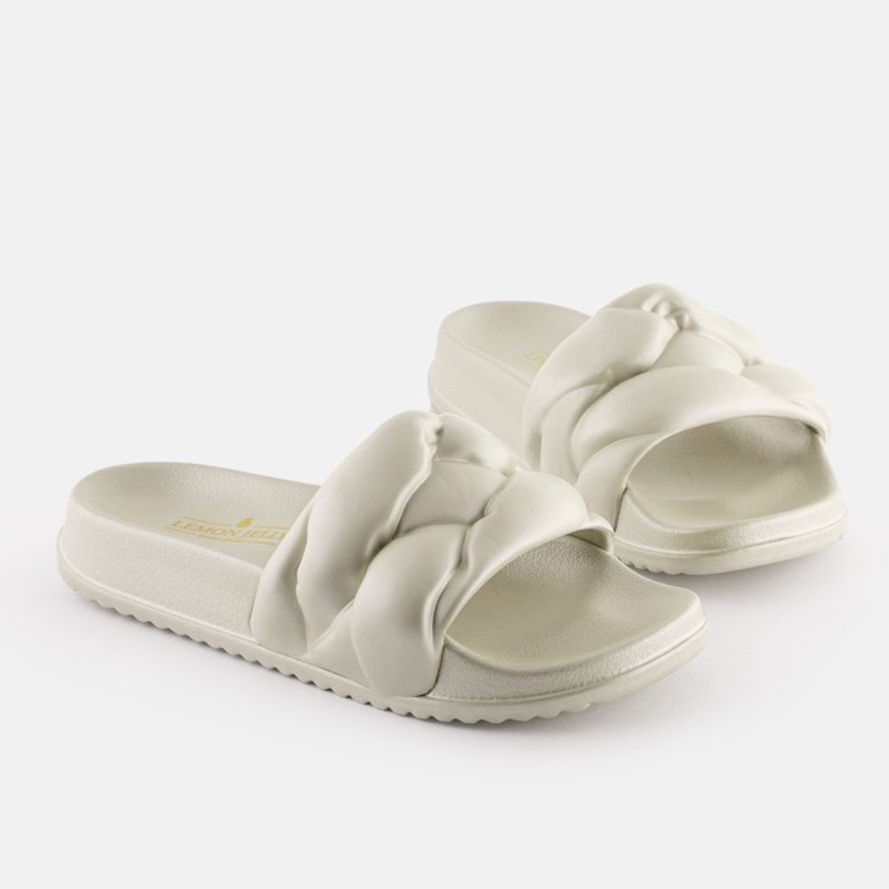 NWOB LEMON JELLY Cocoon slides in light pearl gray